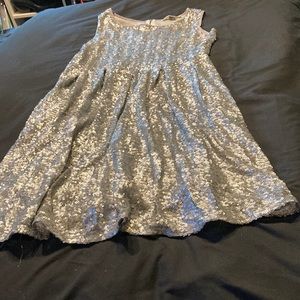 Silver sequin dress size Medium zips up in the back $25